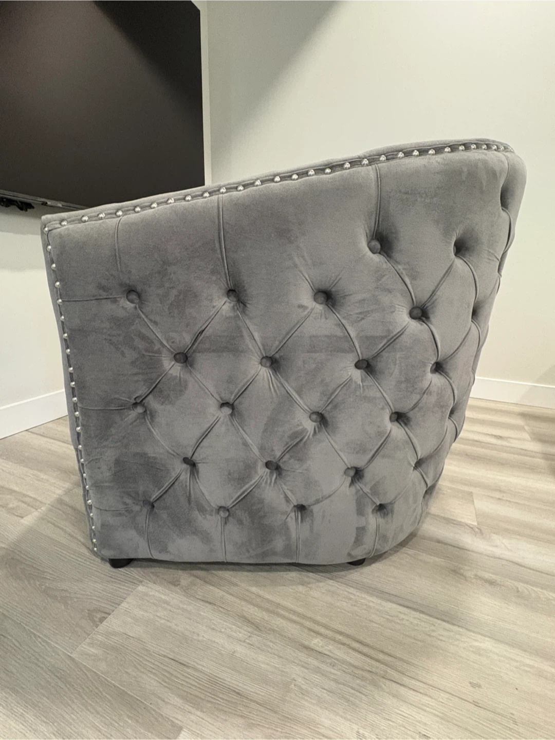Grey Velvet Lynn Accent Chair - photo 4