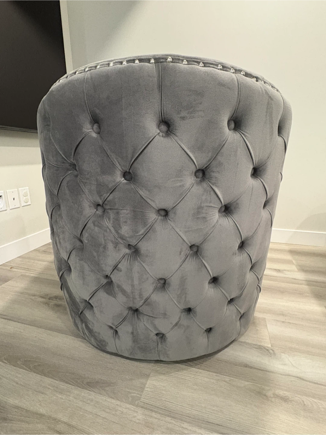 Grey Velvet Lynn Accent Chair - photo 5