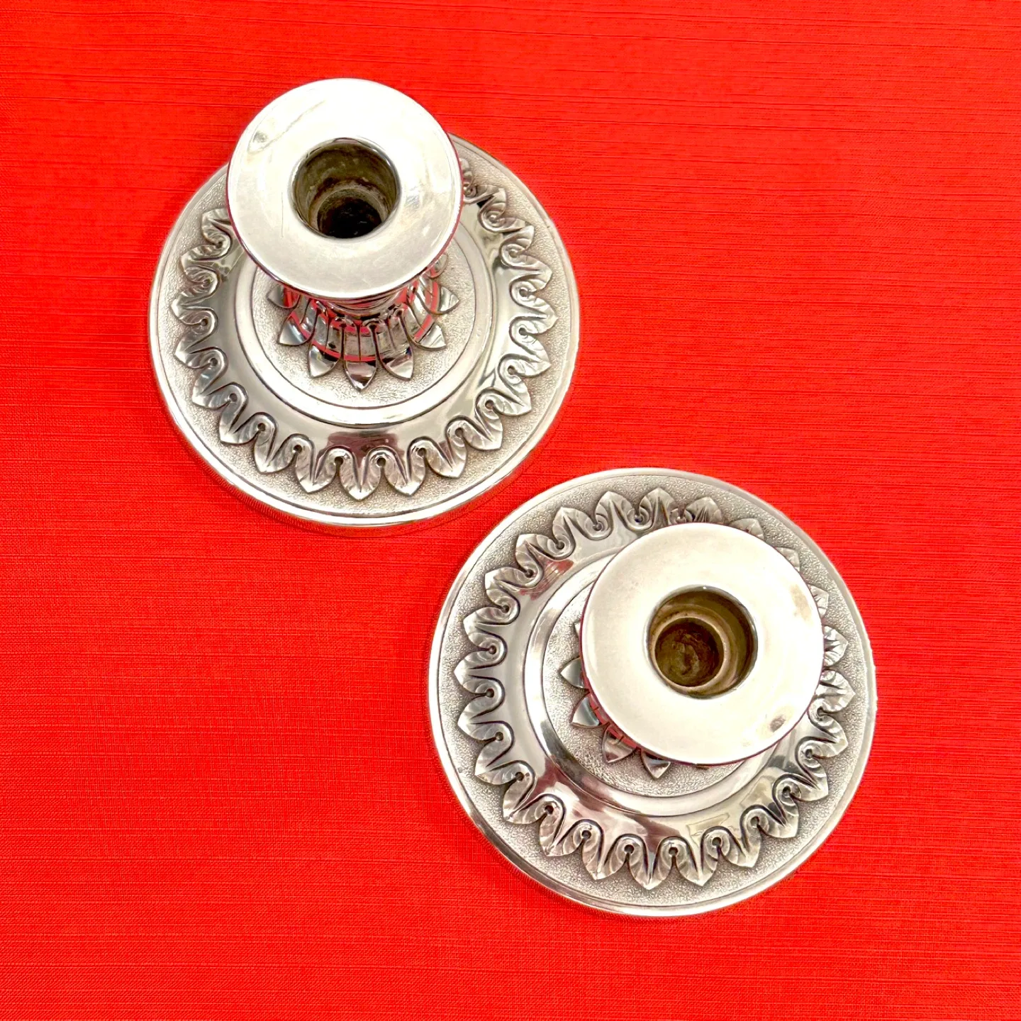 Pair silver-plated candlesticks image indicator(2)