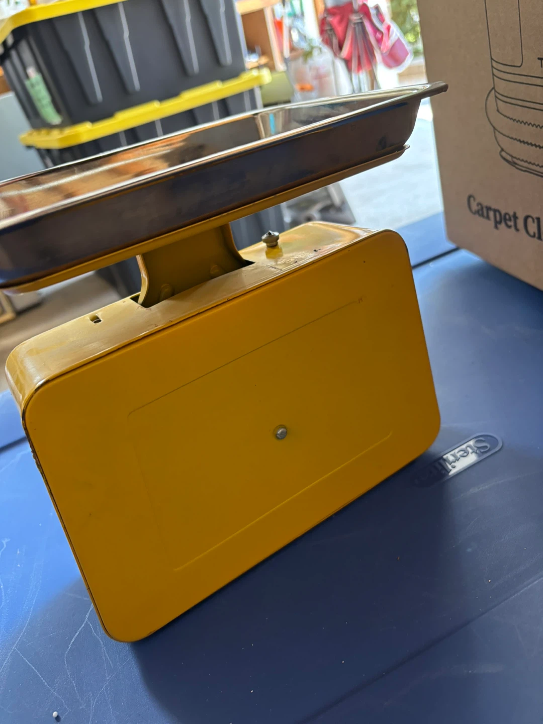 Vintage Yellow Kitchen Scale - photo 2