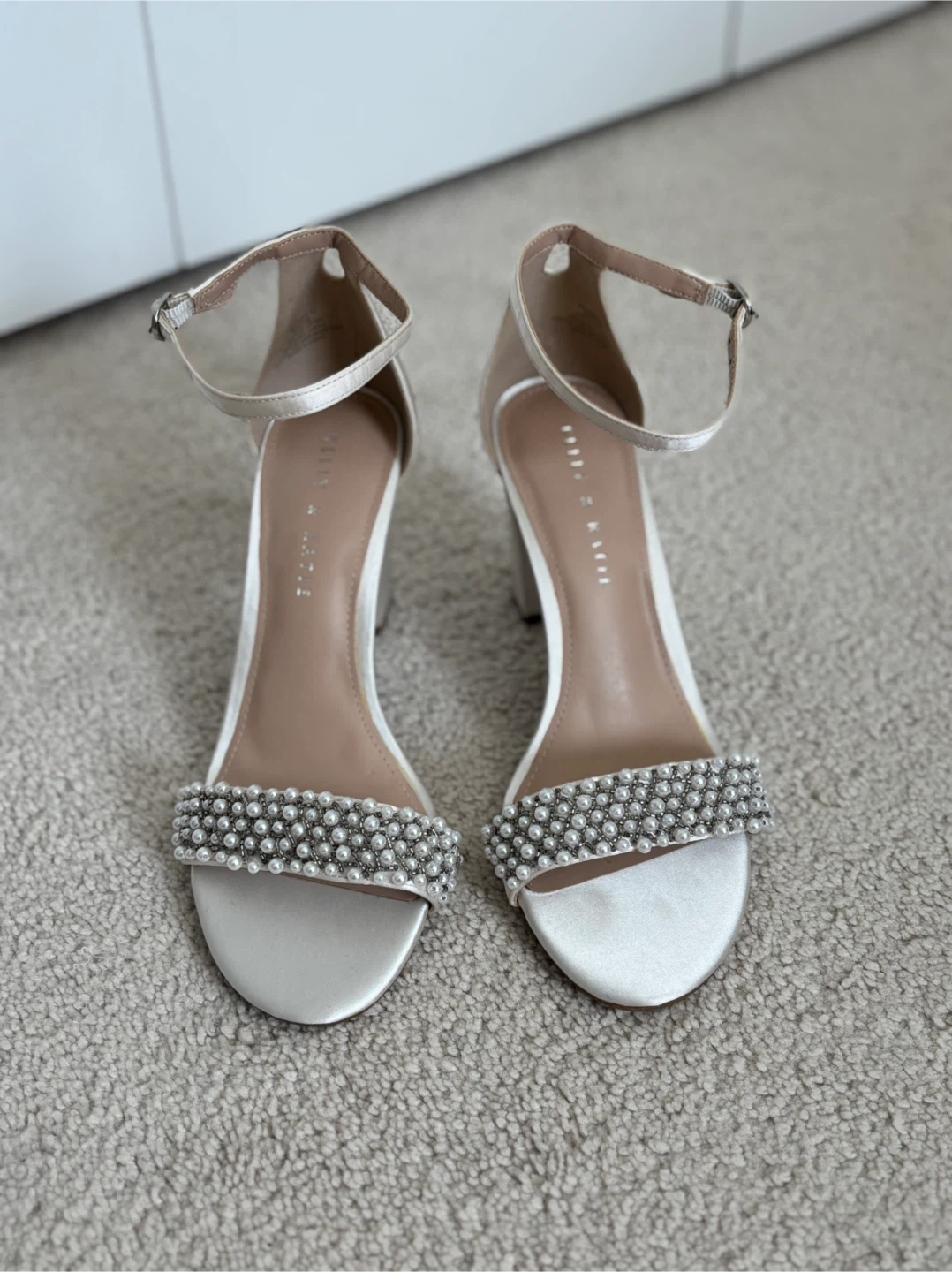 Kelly & Katie Heels, Size 8 - photo 4