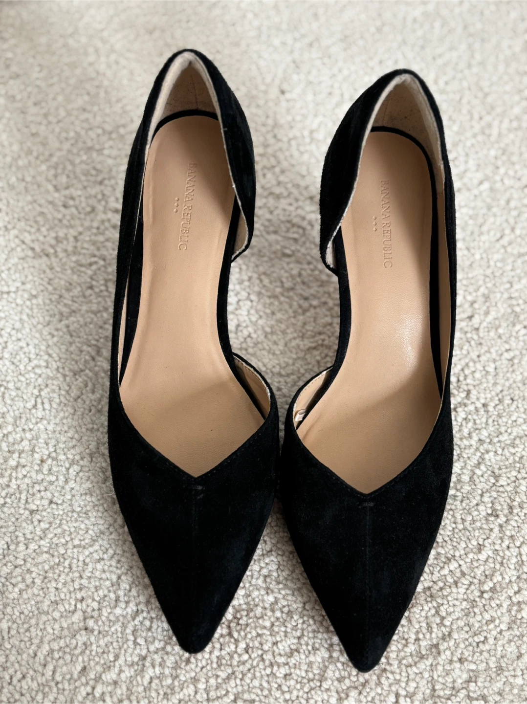 Banana Republic Black Suede Heels Size 8 - photo 4