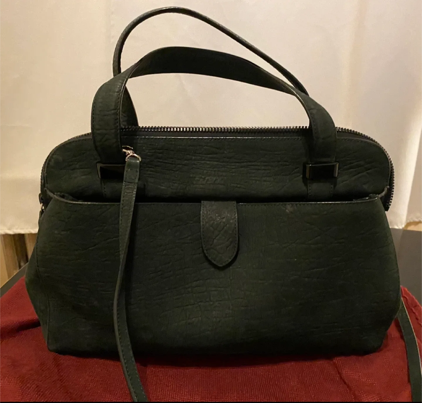 Marc Jacobs Black Leather Satchel image indicator(3)