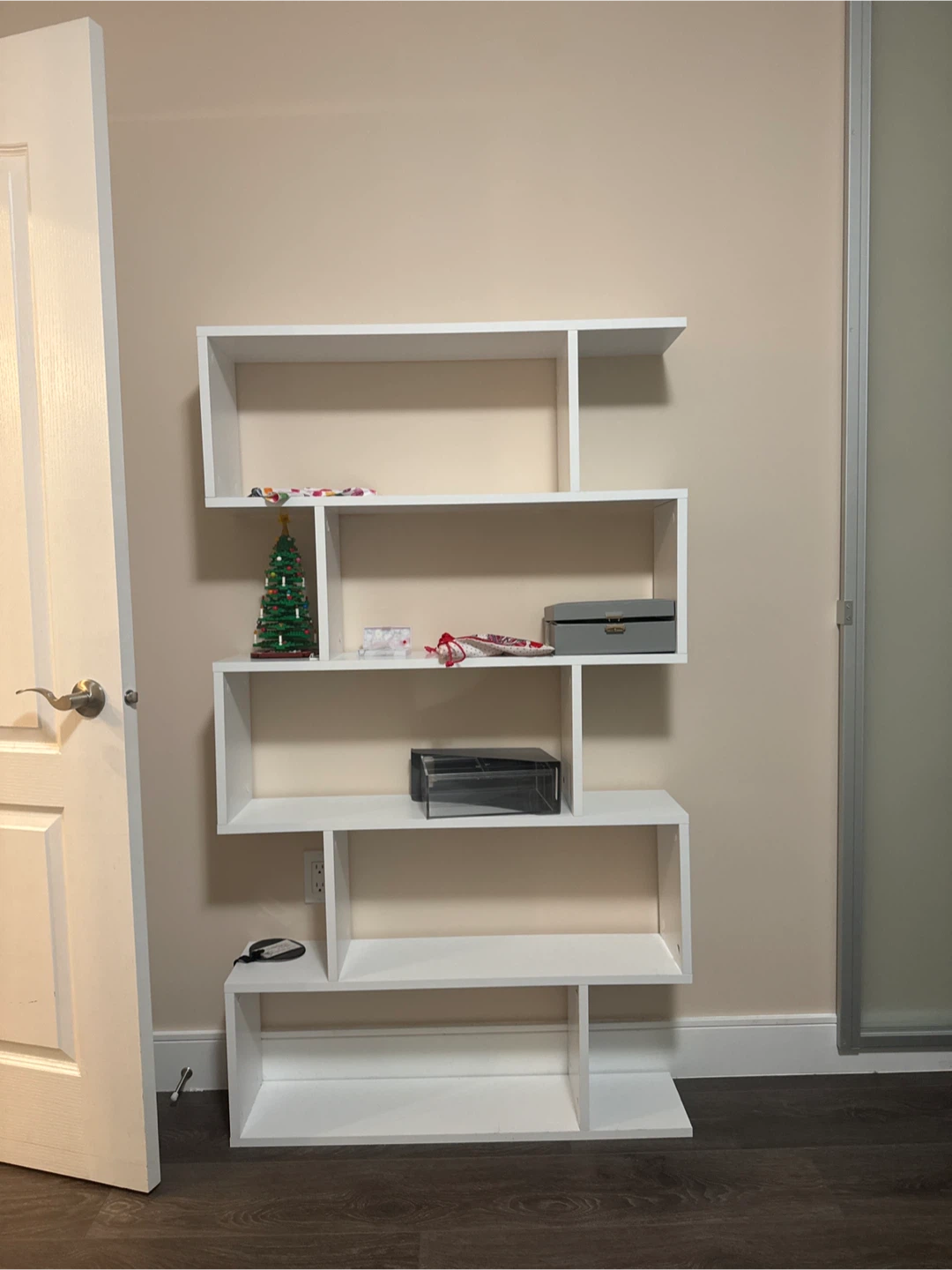 White Modern Bookshelf - photo 4