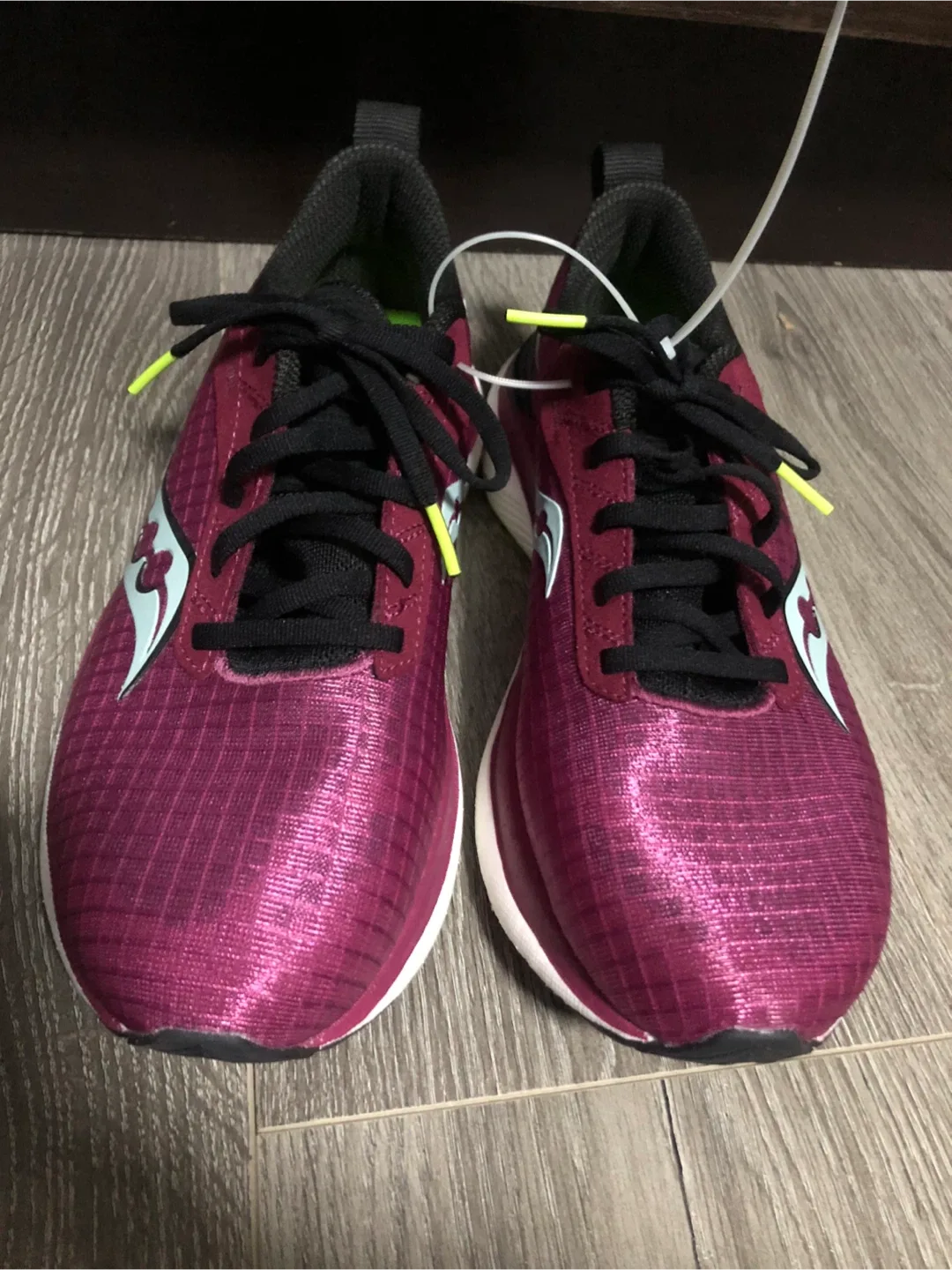 Saucony Running Shoes (Women Size 9.5) image indicator(2)