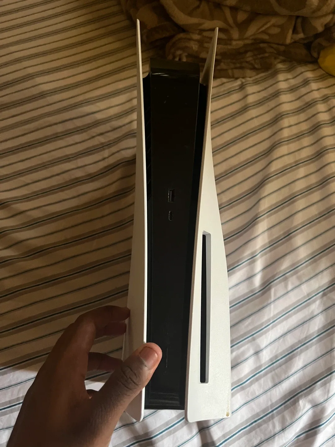 PlayStation 5 (PS5) Console image indicator(3)