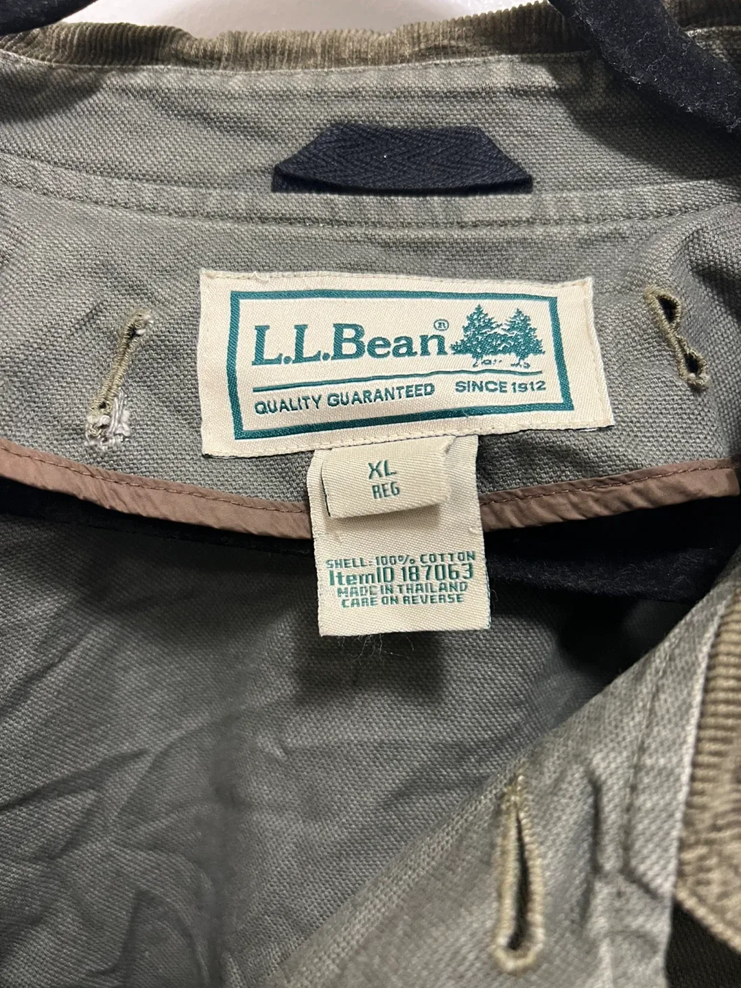 L.L. Bean Men's Original Chore Field Coat - XL image indicator(4)