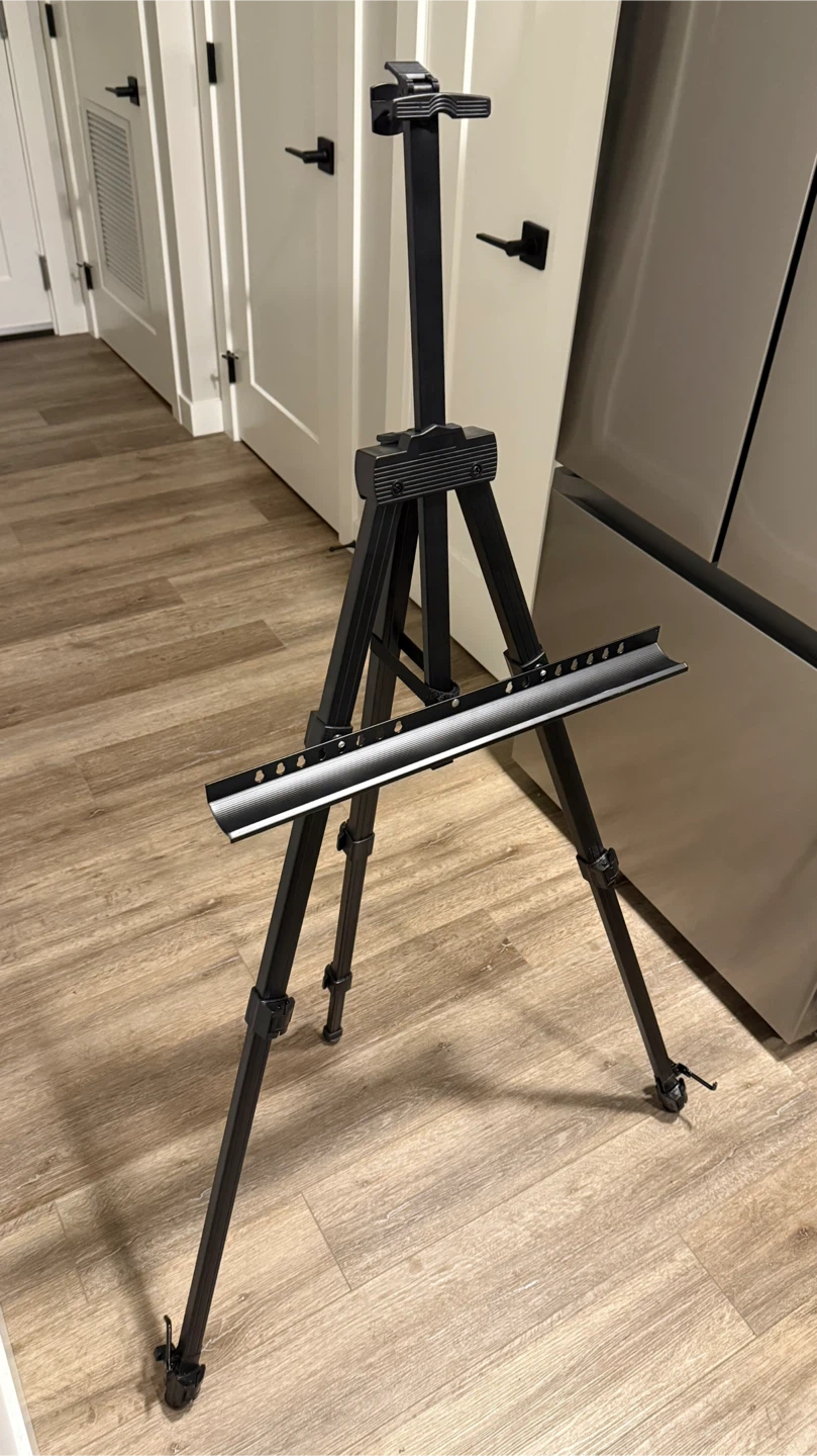 Black Easel Stand