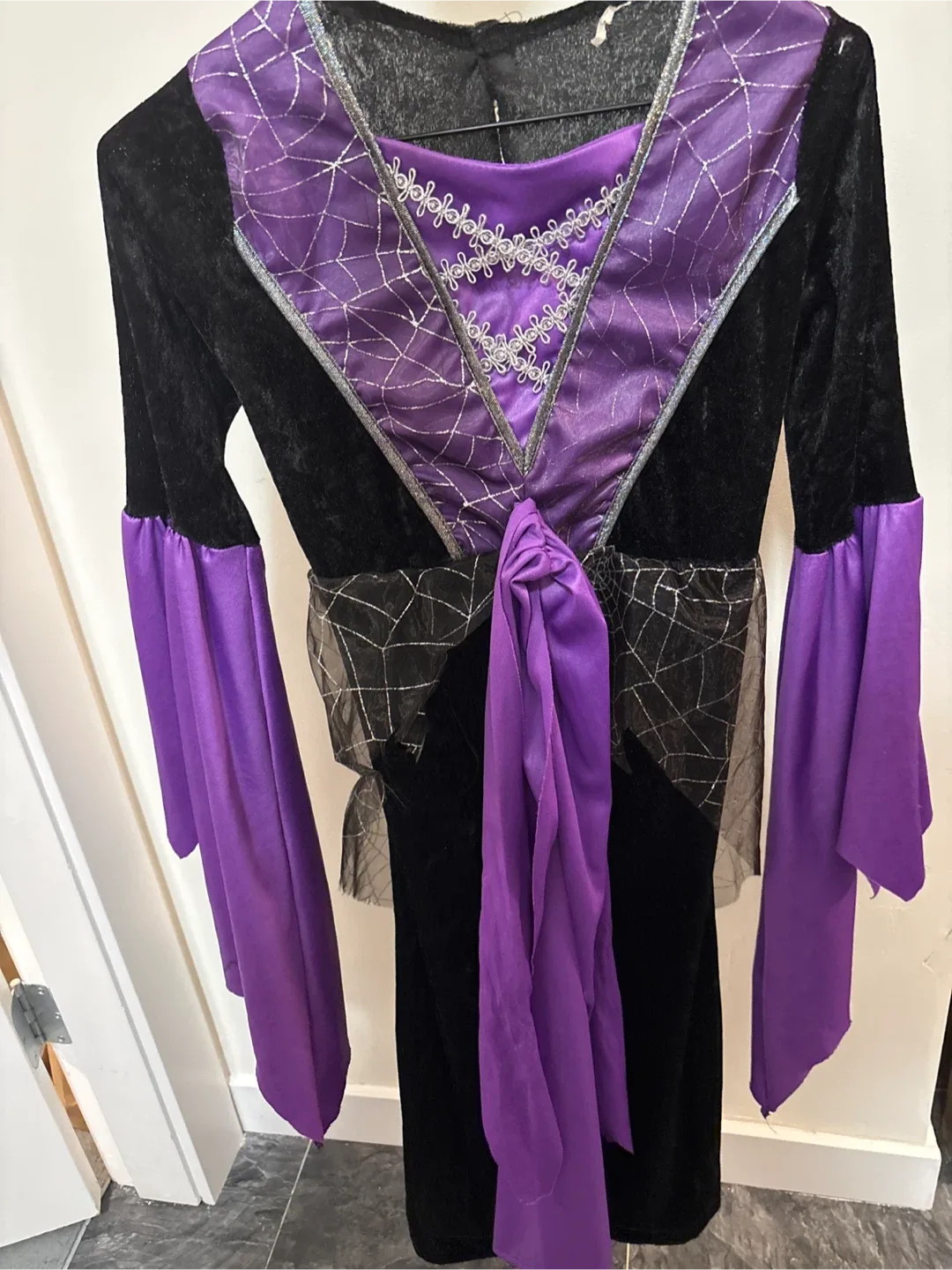 🥕🥕🥕Witch Costume - Black & Purple 🥕🥕🥕 thumbnail