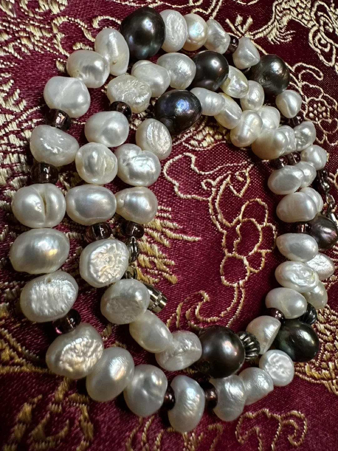Genuine Pearl Necklace - White & Black Pearls image indicator(6)