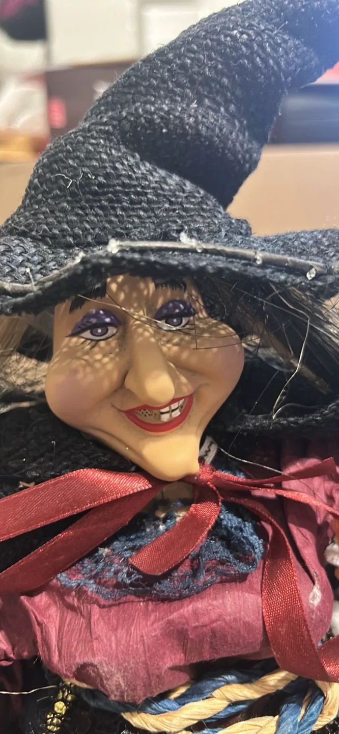 Witch Figurine Decoration with lights thumbnail