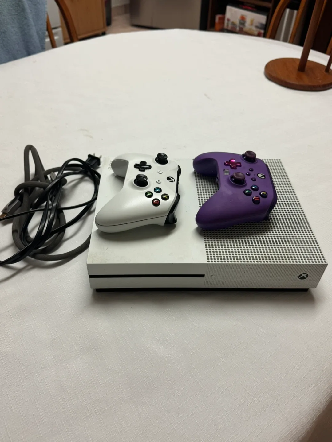 Xbox One S Console with 2 Controllers thumbnail