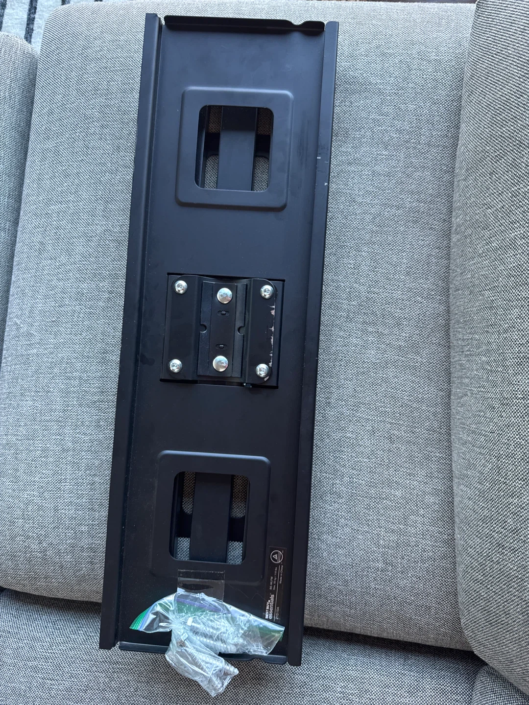 Best Buy Essentials Full Motion TV Wall Mount – BE-MLFM - photo 5