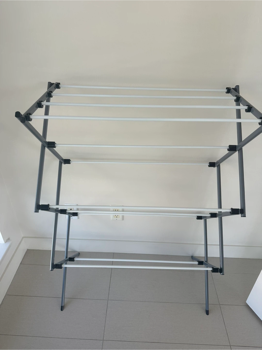 Foldable Clothes Drying Rack - Silver