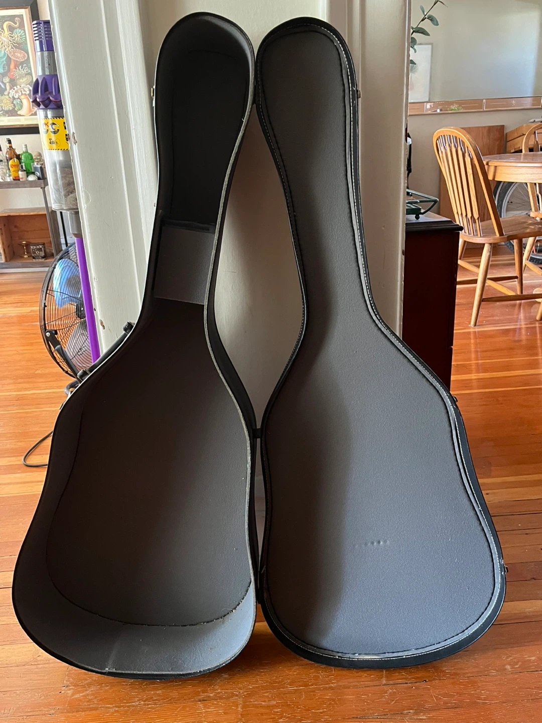Robson Acoustic Guitar with Hard Case - photo 2