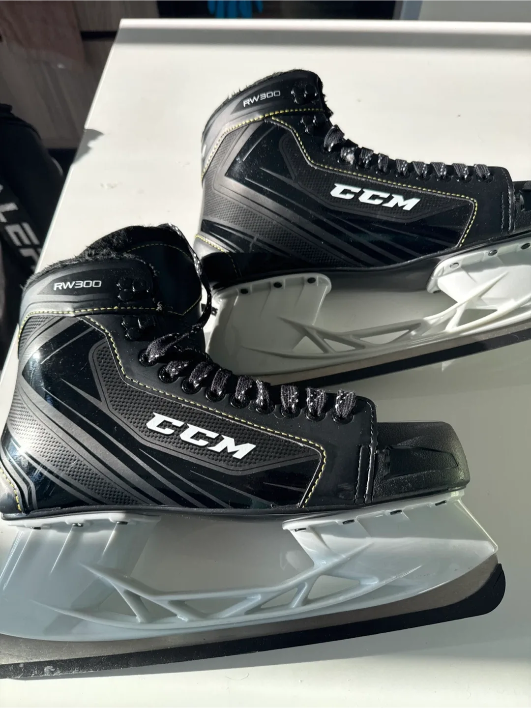 CCM RW300 Ice Skates - Size 12 thumbnail