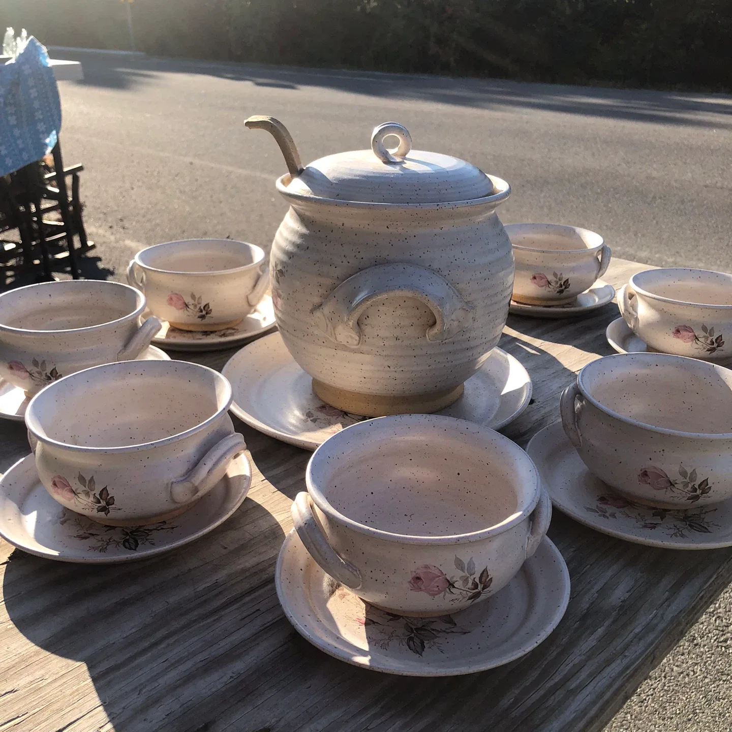 Hand-turned Pottery Soup Tureen Set - 🥕Quebec, D’Aragon image indicator(2)