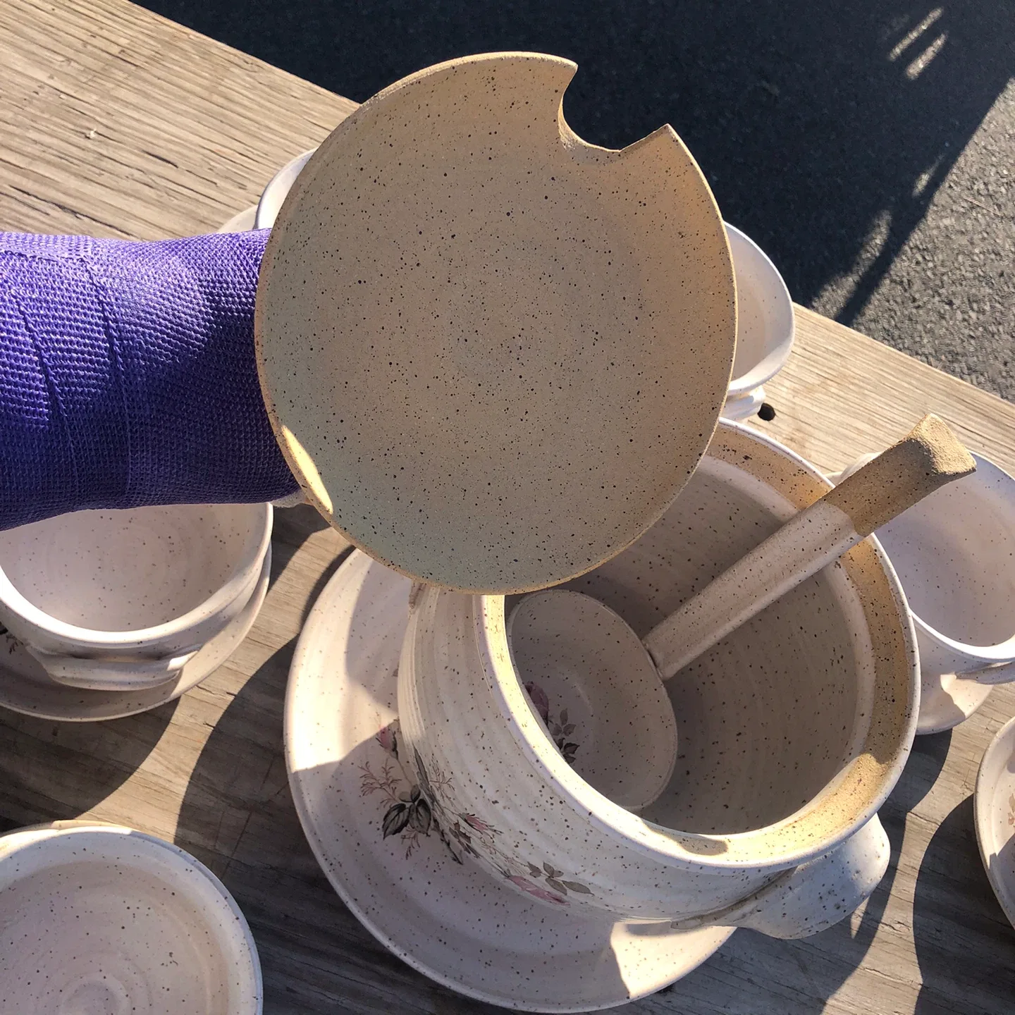 Hand-turned Pottery Soup Tureen Set - 🥕Quebec, D’Aragon image indicator(9)