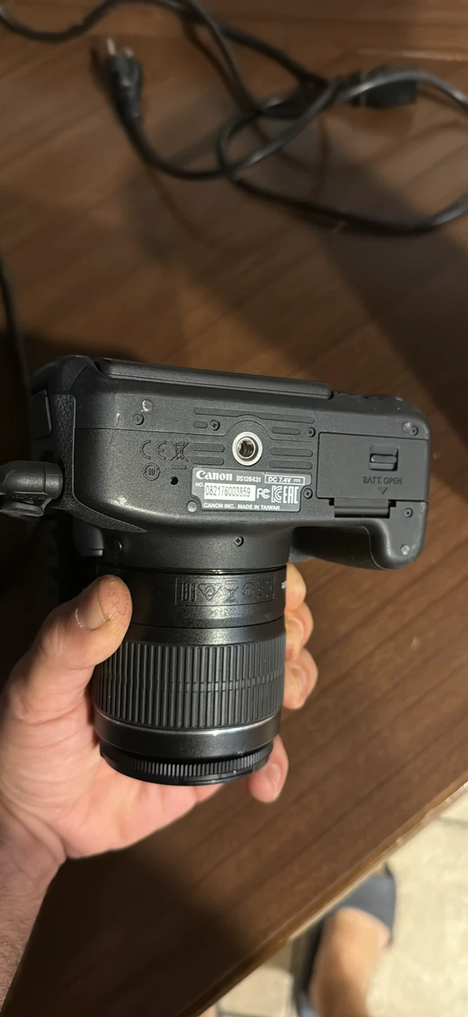 Canon EOS Rebel T6 Camera with Rode Microphone - photo 4