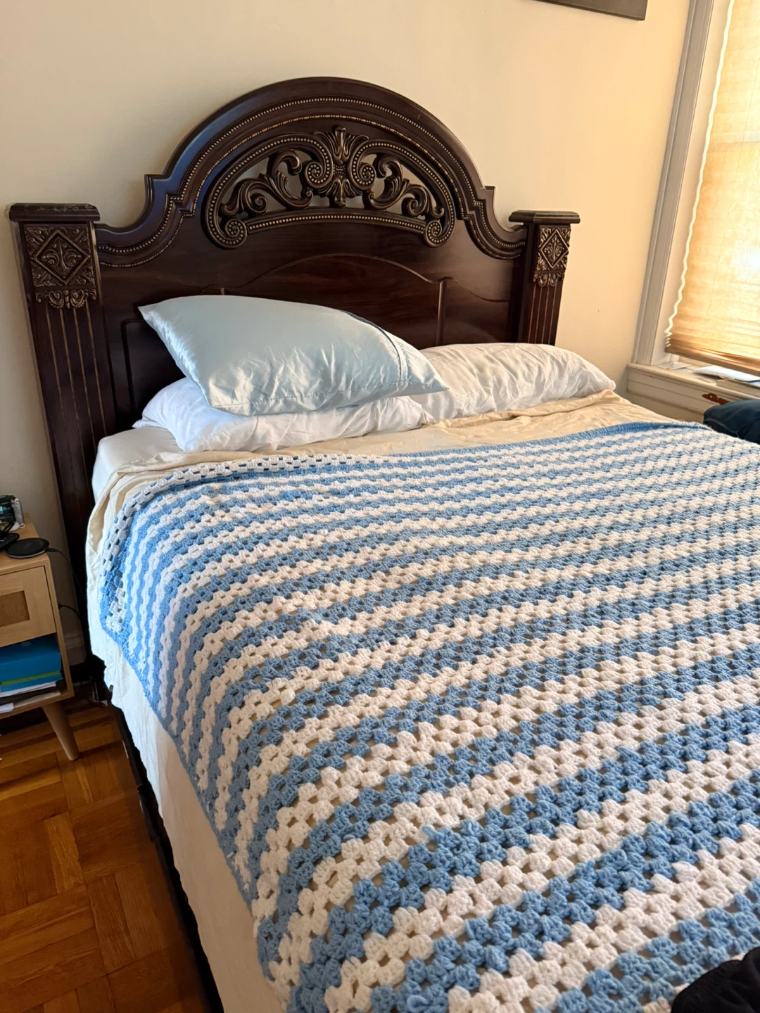 Queen Size Bed Frame - photo 3