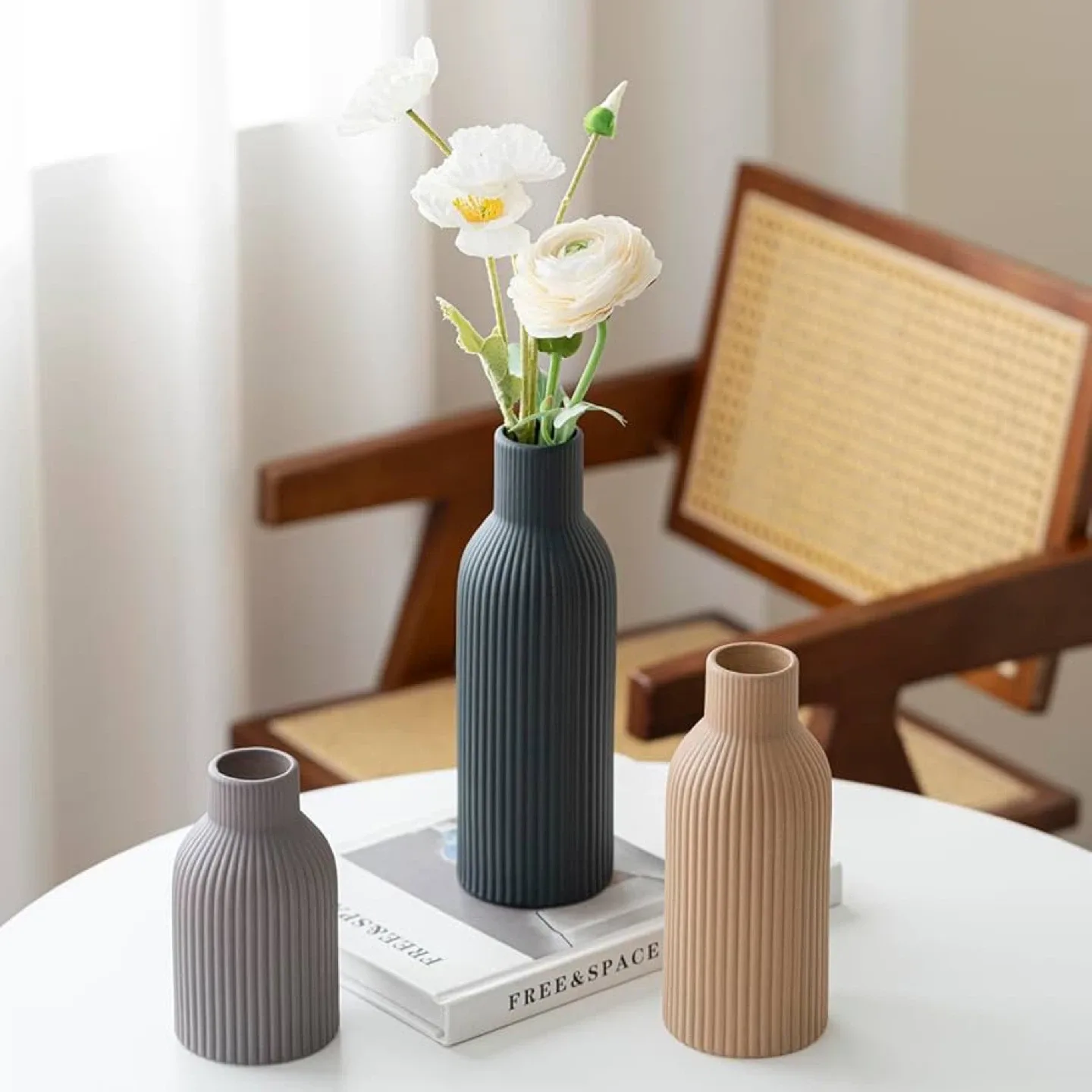 Set of 3 Decorative Vases - New in Box! thumbnail