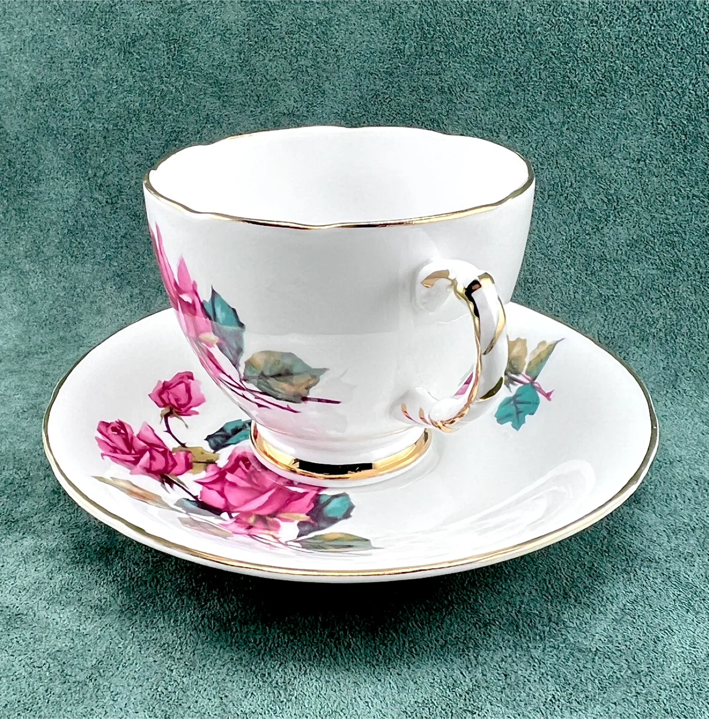 Delphine cabbage rose teacup image indicator(4)