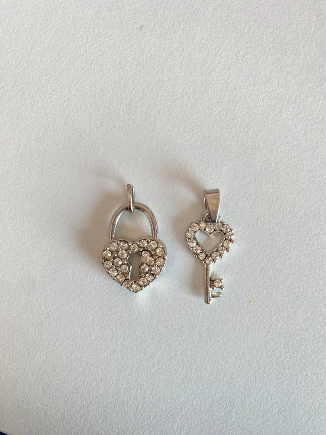 Cute Heart Lock & Key Pendants image indicator(2)