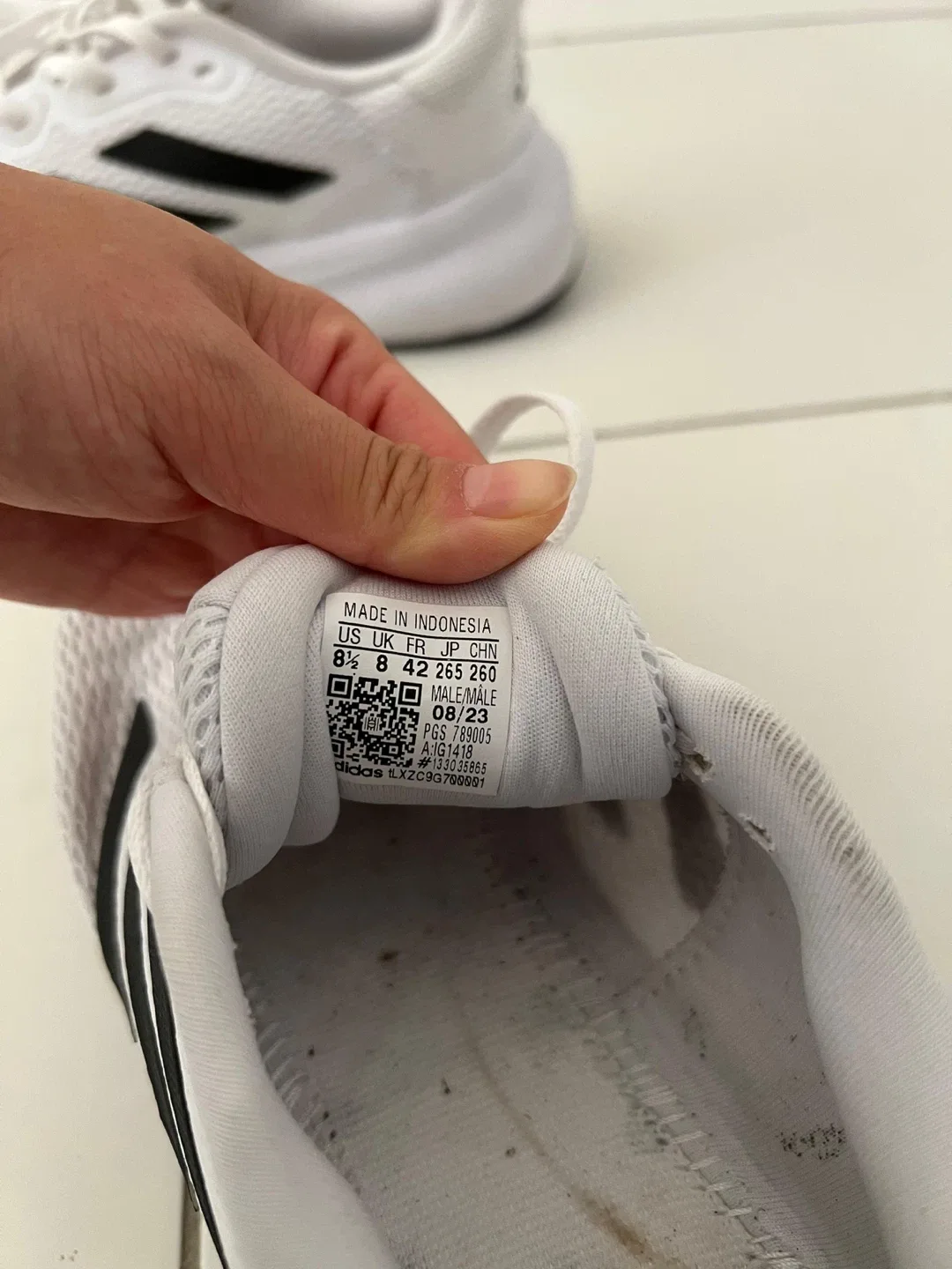 Men 8.5 Adidas Duramo SL White Running Shoes image indicator(2)