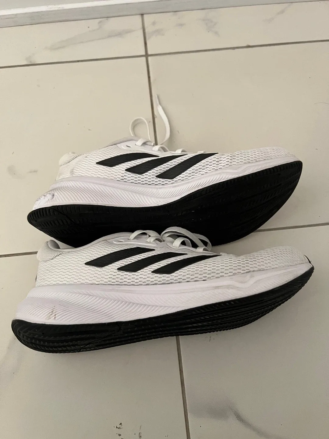 Men 8.5 Adidas Duramo SL White Running Shoes image indicator(4)