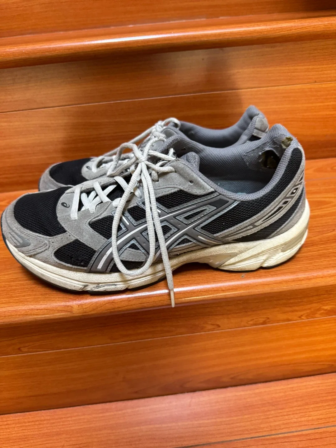 Asics Grey Running Shoes 9.5 mens