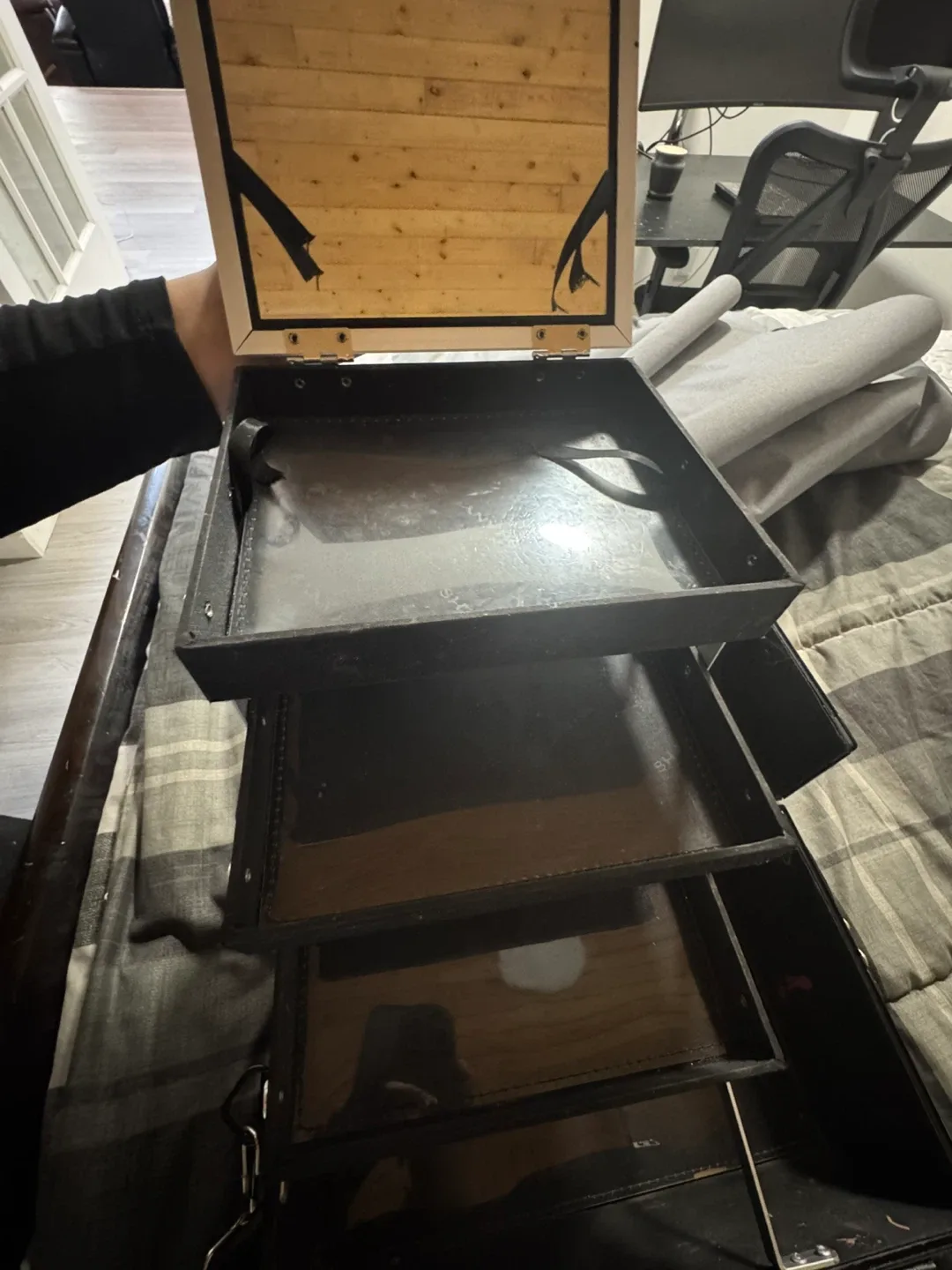 SHANY Makeup Train Case image indicator(4)