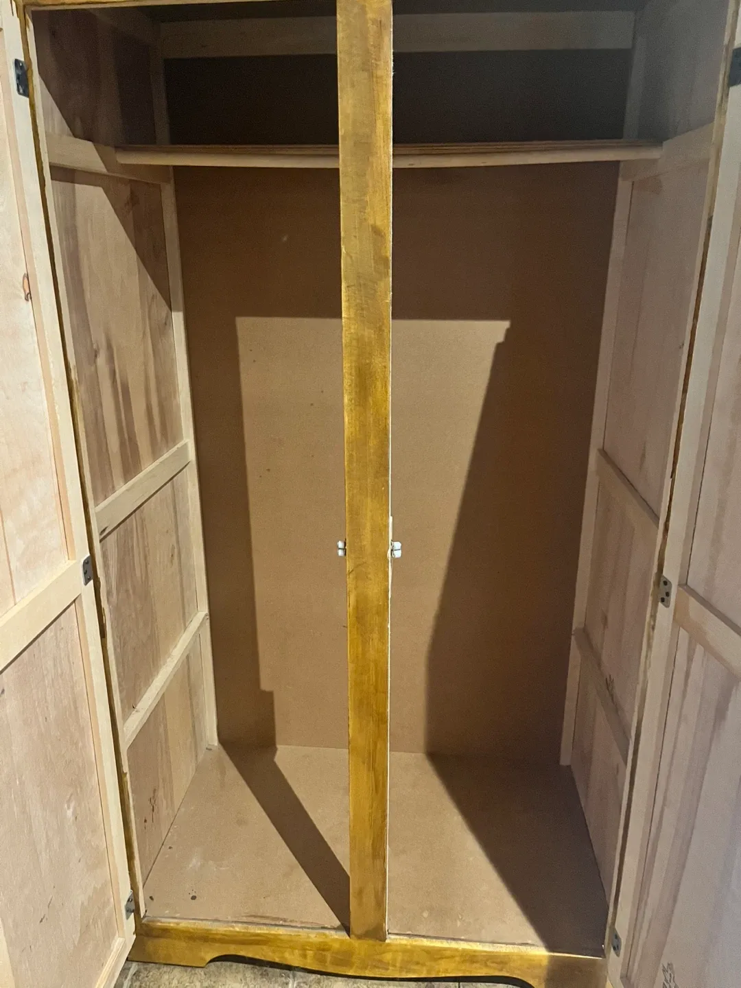 Wooden Wardrobe image indicator(2)