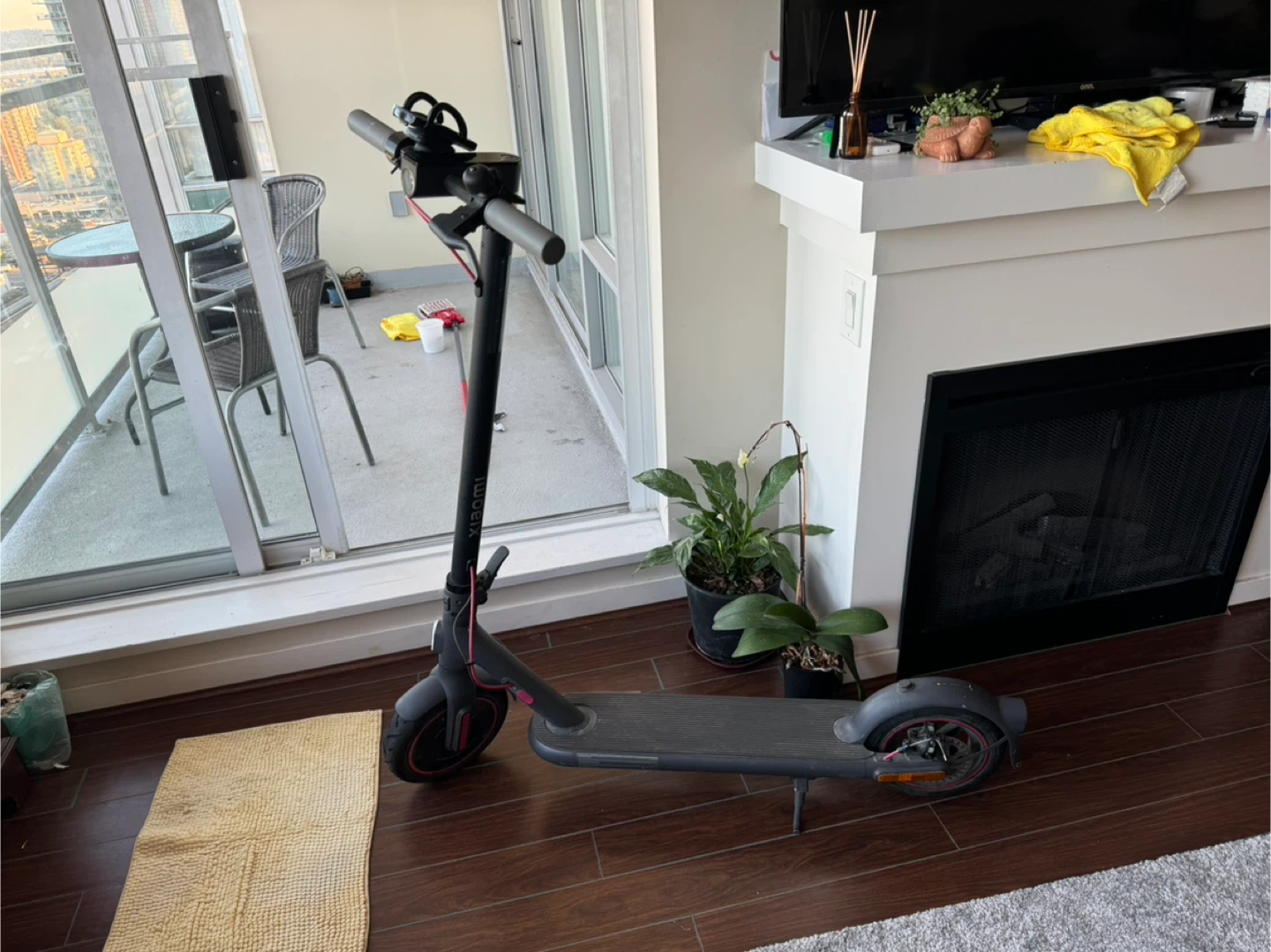 Xiaomi Electric Scooter 4 Pro - Excellent Condition! - photo 3