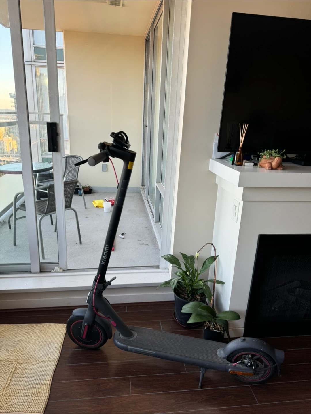Xiaomi Electric Scooter 4 Pro - Excellent Condition! - photo 2