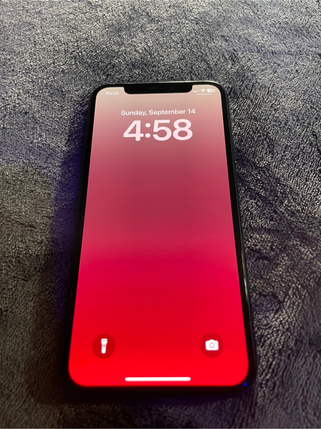Apple iPhone XS - photo 3