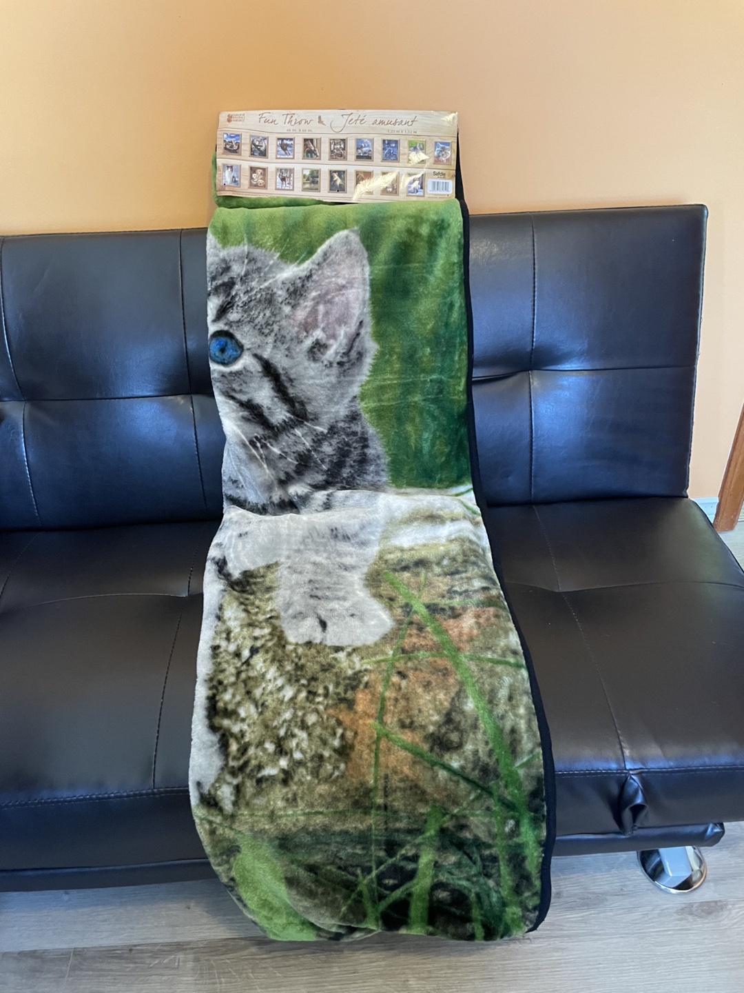 Soft Throw Blanket w/ Image of Cat (48x60 in)