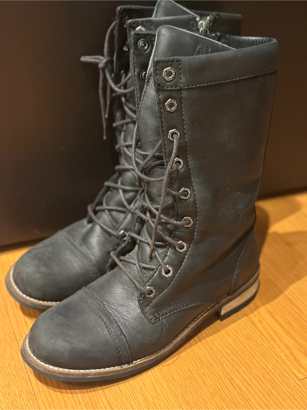 Cougar Black Leather Boots - Size 7