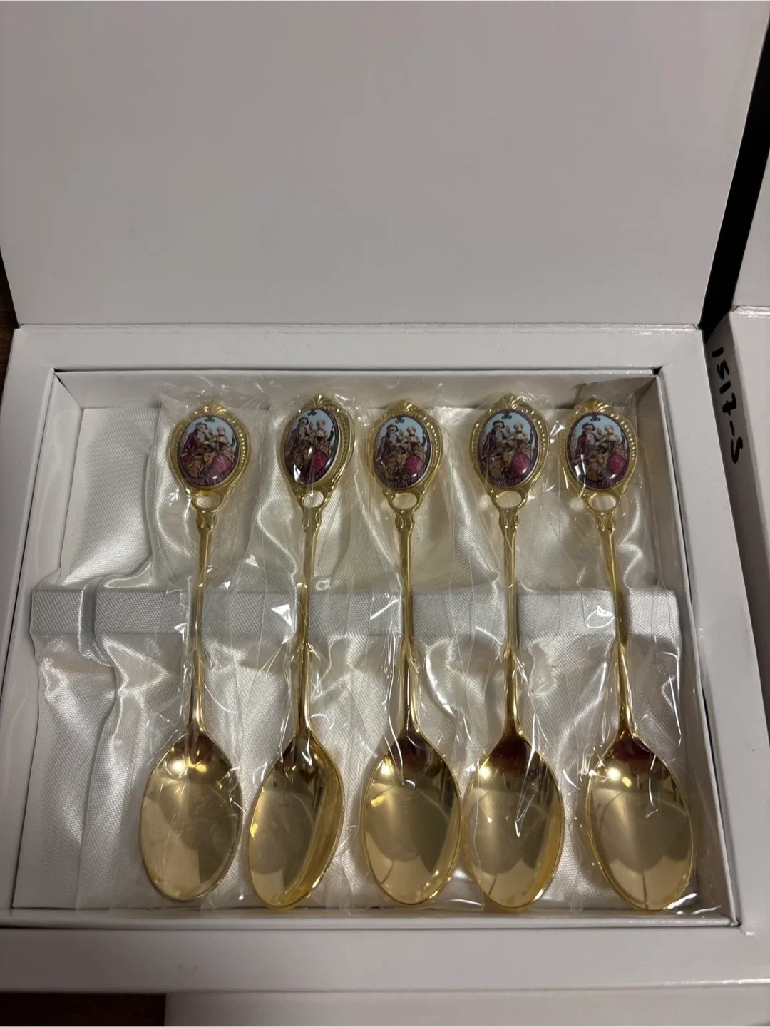 Vintage Gold Plated Spoon & Fork Set - New in Box image indicator(5)