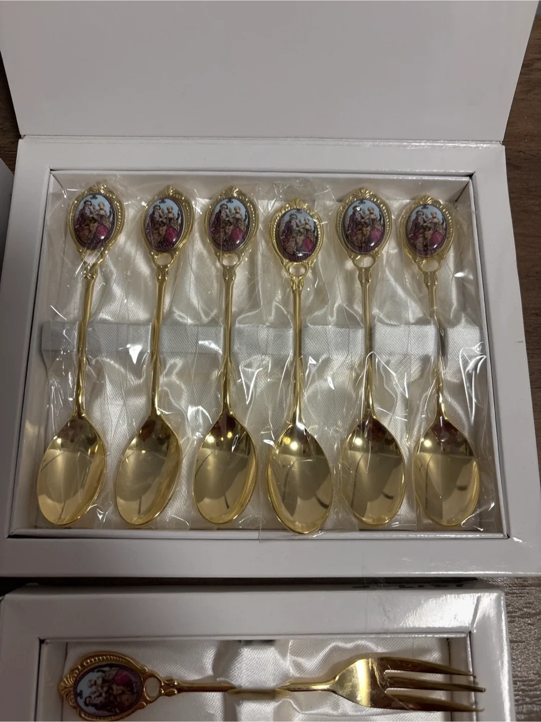 Vintage Gold Plated Spoon & Fork Set - New in Box image indicator(4)