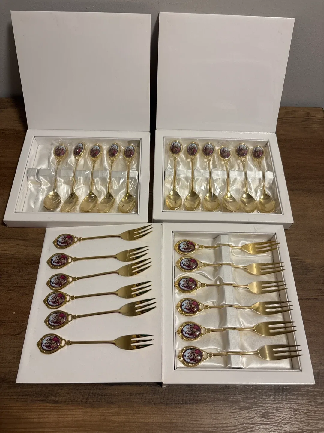 Vintage Gold Plated Spoon & Fork Set - New in Box image indicator(3)