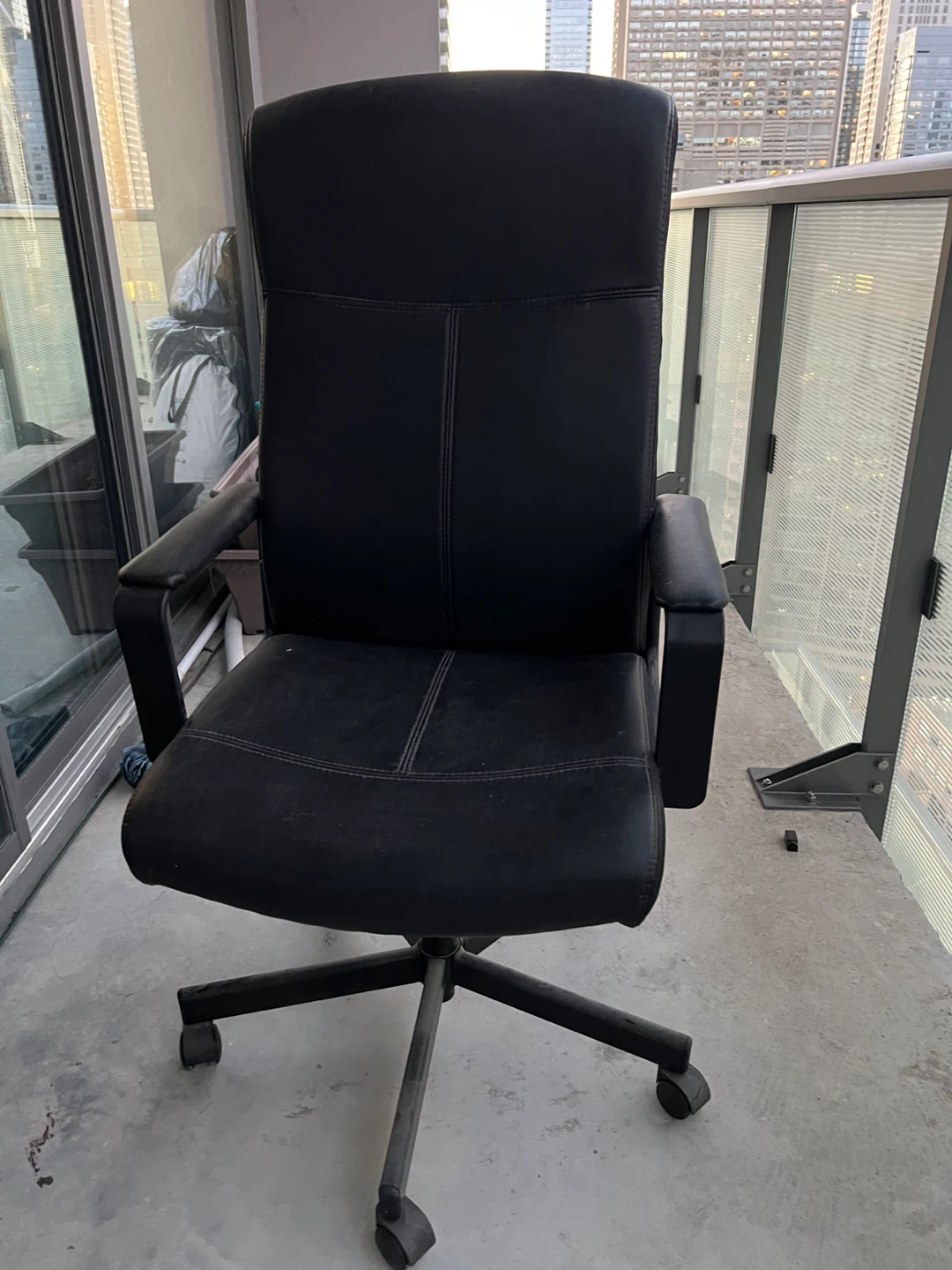 Black Office Chair