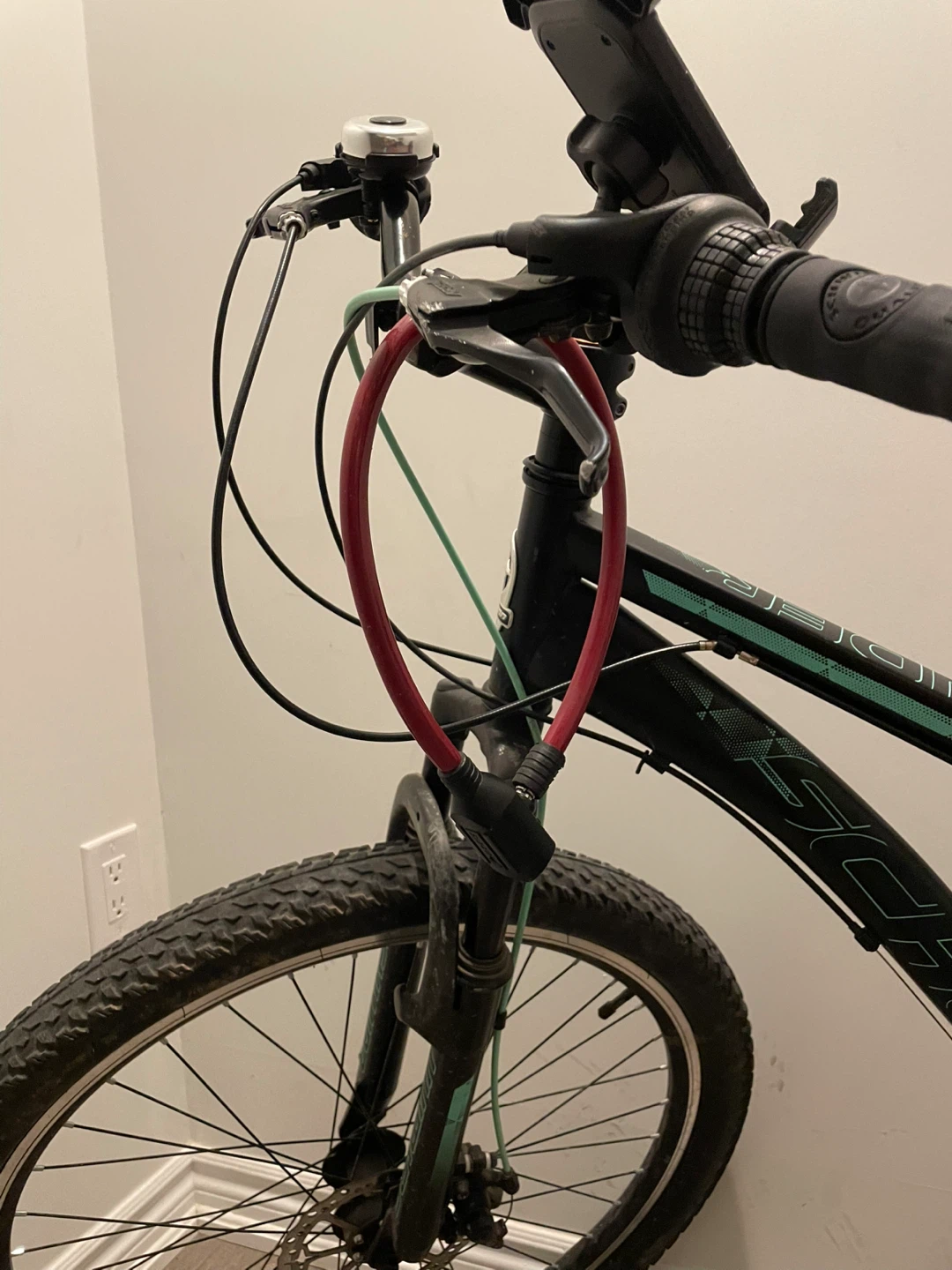 Schwinn Sidewinder Mountain Bike - photo 4