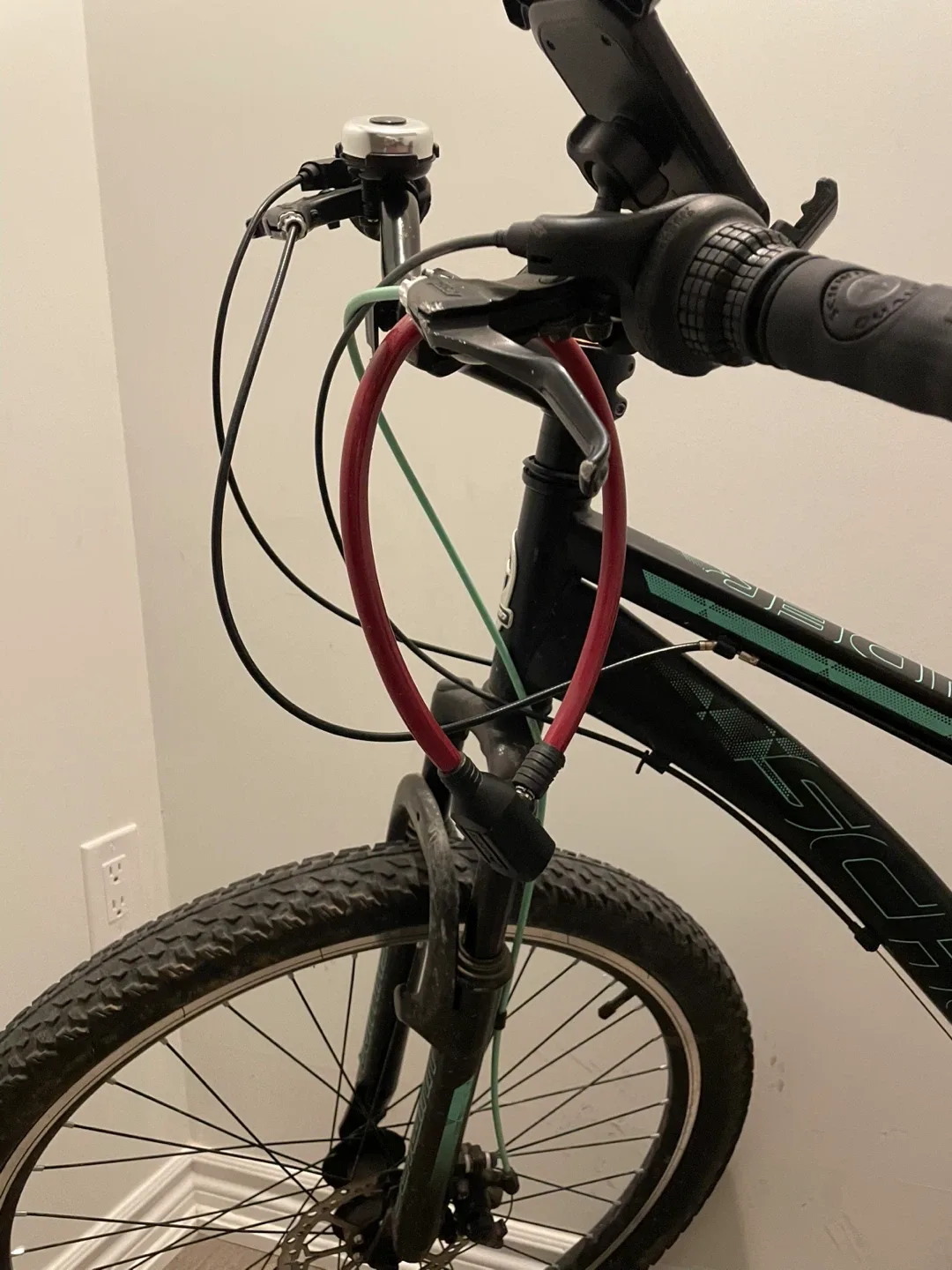 Schwinn Sidewinder Mountain Bike image indicator(4)