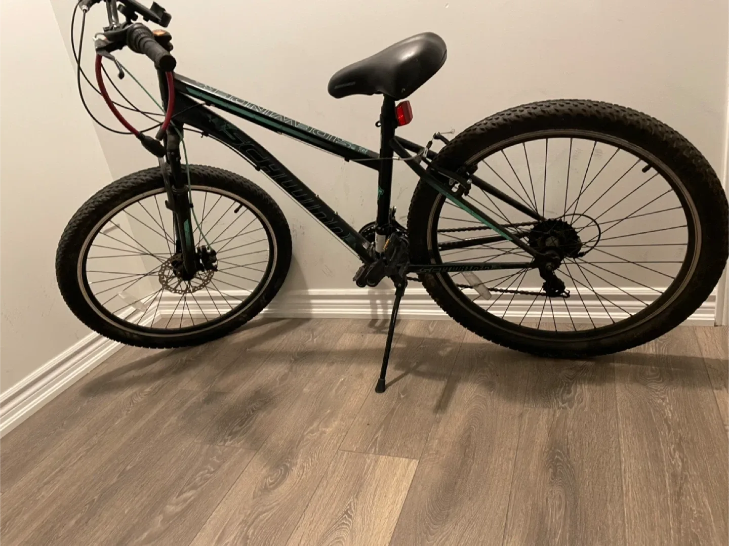 Schwinn Sidewinder Mountain Bike image indicator(2)