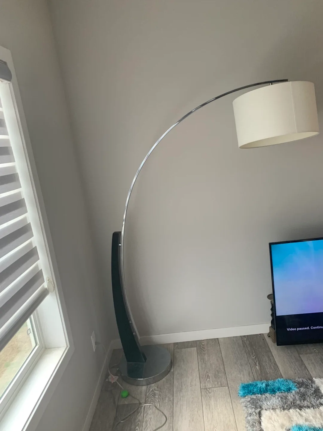 Modern Arc Floor Lamp - Chrome Finish image indicator(2)