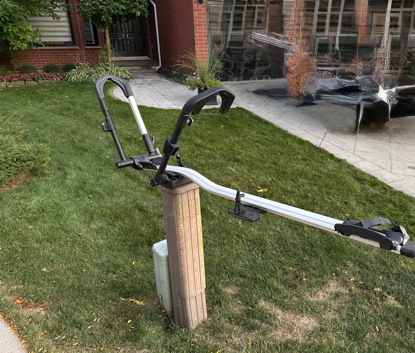 Thule UpRide Roof Bike Rack - photo 3