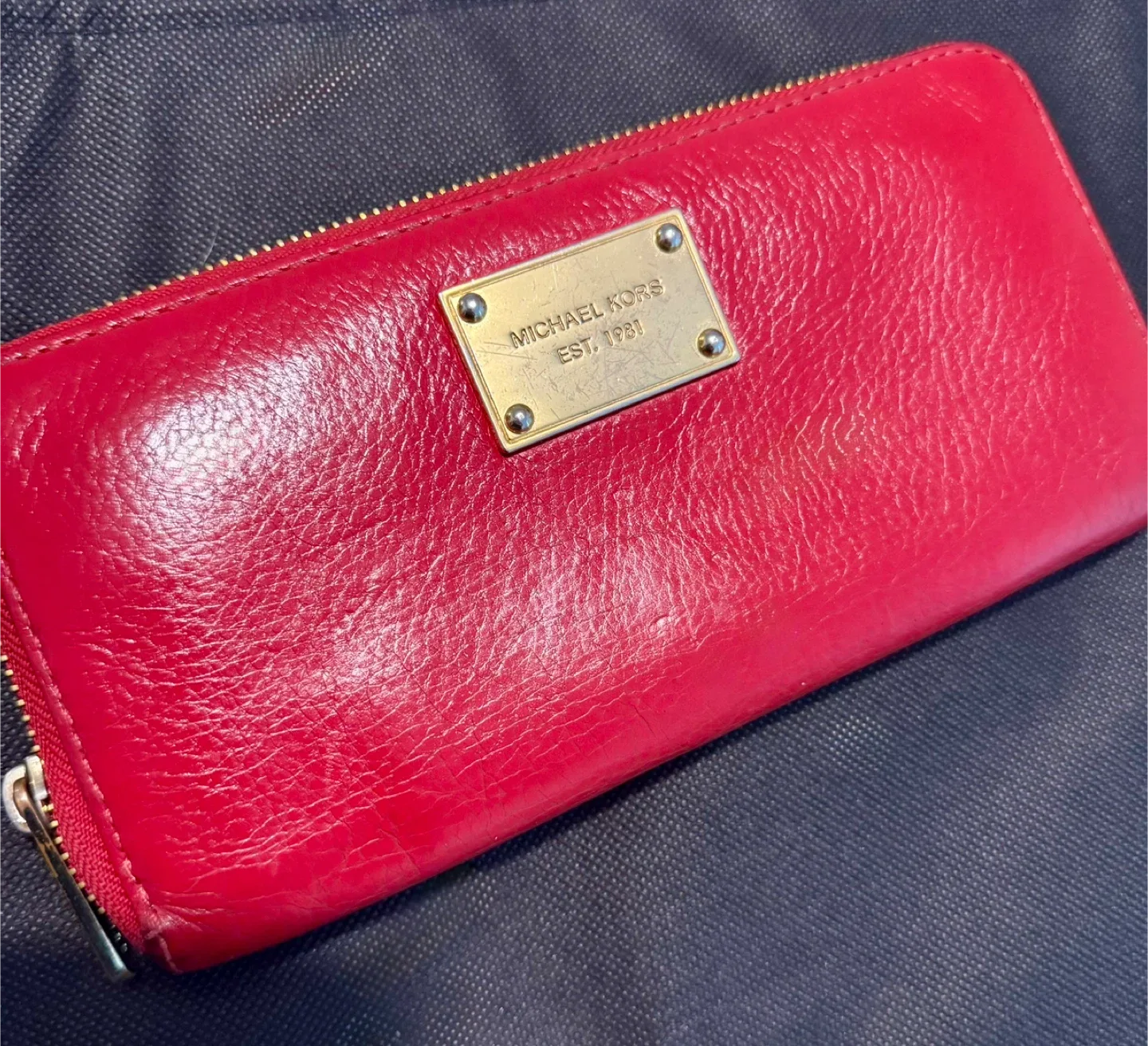 Michael Kors Red Wallet image indicator(3)
