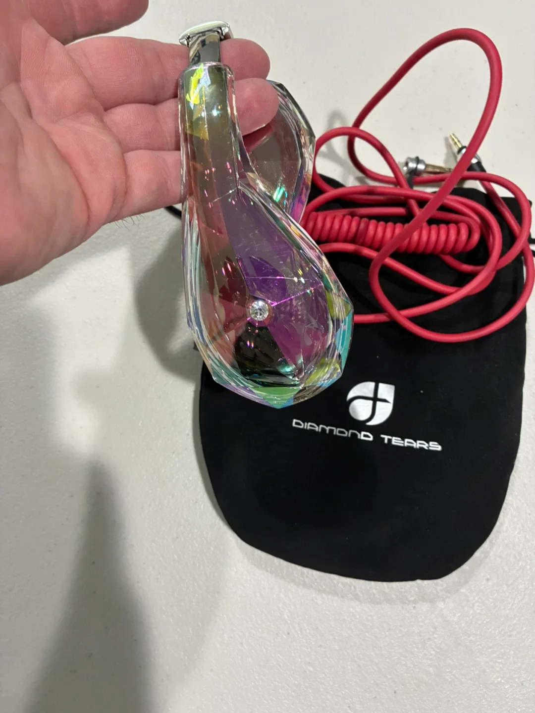 Diamond Tears Edge Headphones thumbnail