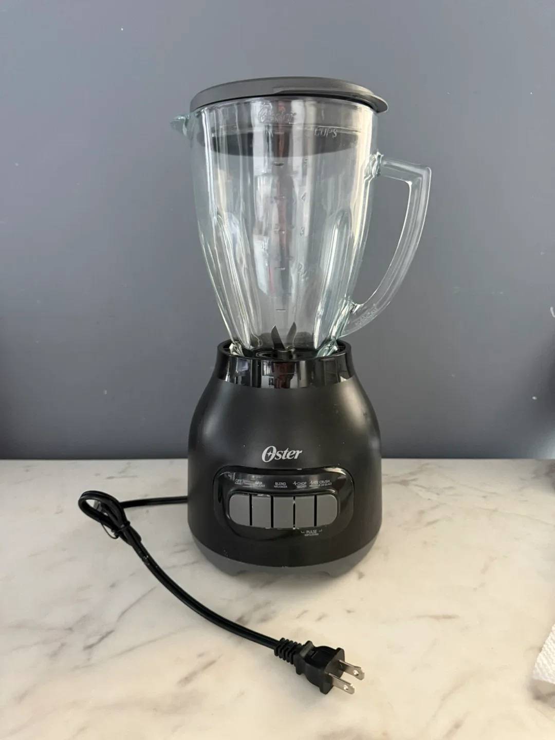 Oster Blender with Glass Jar thumbnail