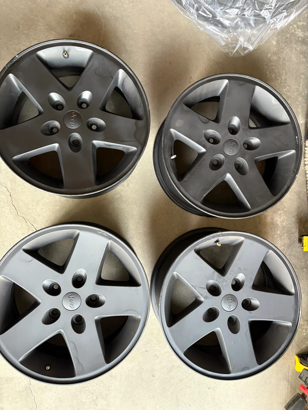17x7.5 inch Jeep Rims